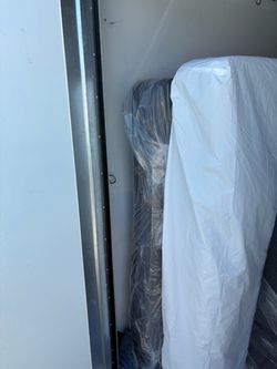 Queen size mattress and box spring