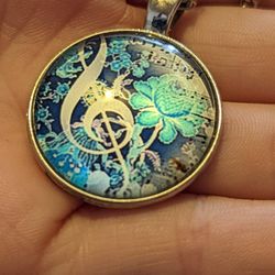 Music Necklace