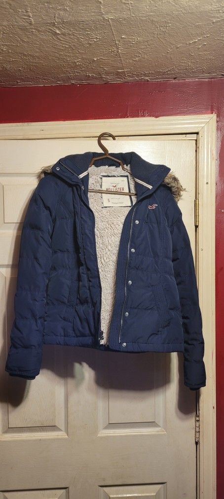 Hollister All-Weather Cropped Bomber Jacket - Size S