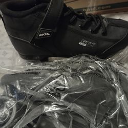 Brand new GTX 500 Roller Skates size "8"
