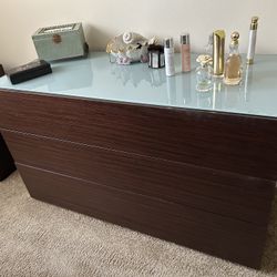 Calligaris Italian Made Bedroom Set, Consisting of a  3 Drawer Dresser, 2 Nightstands each having 2 Drawers each,  With Full Length Mirror 