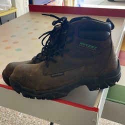 Steel toe boots
