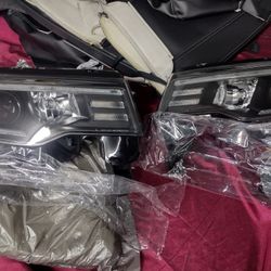 2017-2022 Jeep Grand Cherokee Headlights