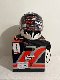 Motorcycle helmet