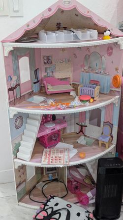 Barbie Wooden Dollhouse 4-Story Pink