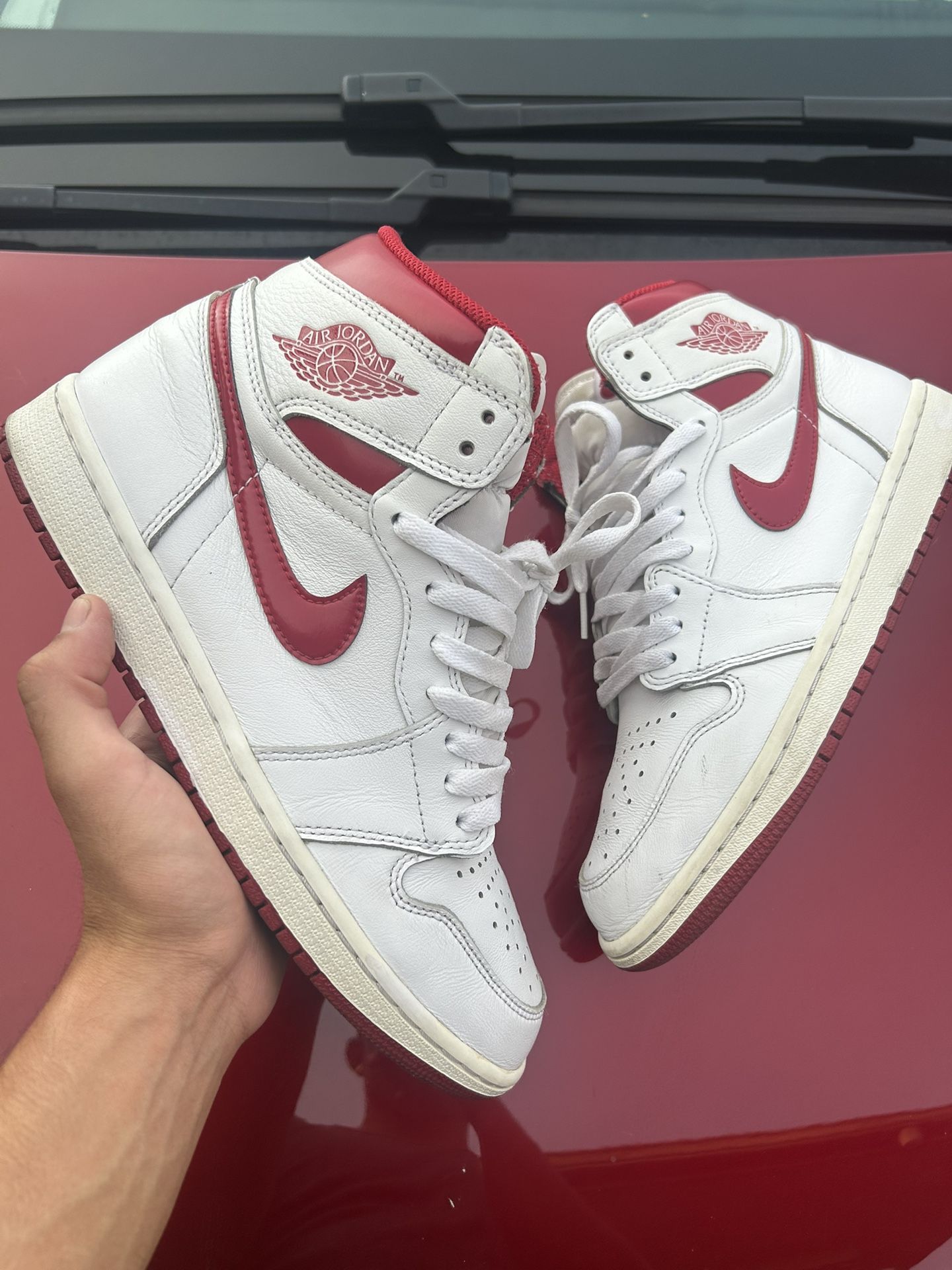 Jordan 1 Metallic Red