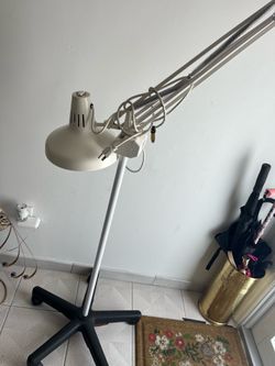 Rolling Stand w/ Adjustable Light