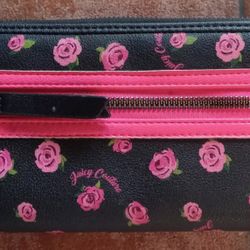 JUICY COUTURE FLORAL WALLET!