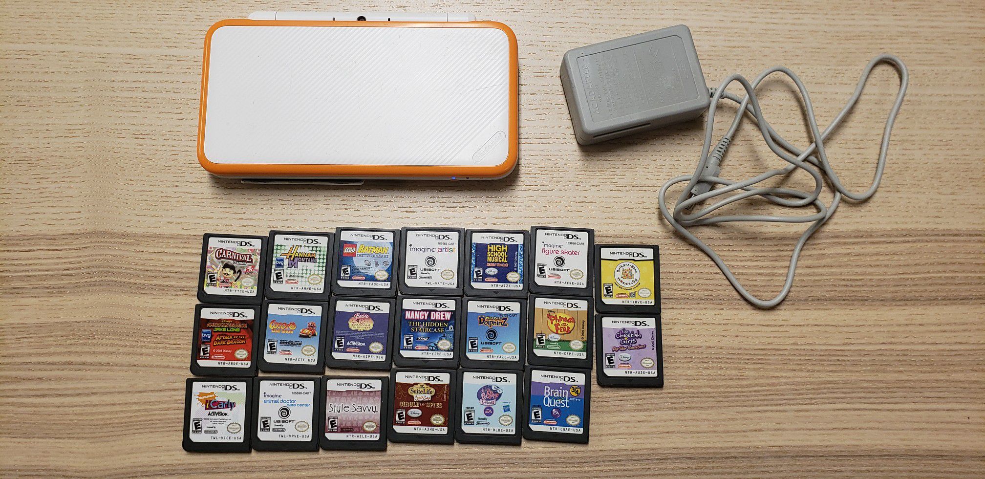 Nintendo 2ds with 20 games
