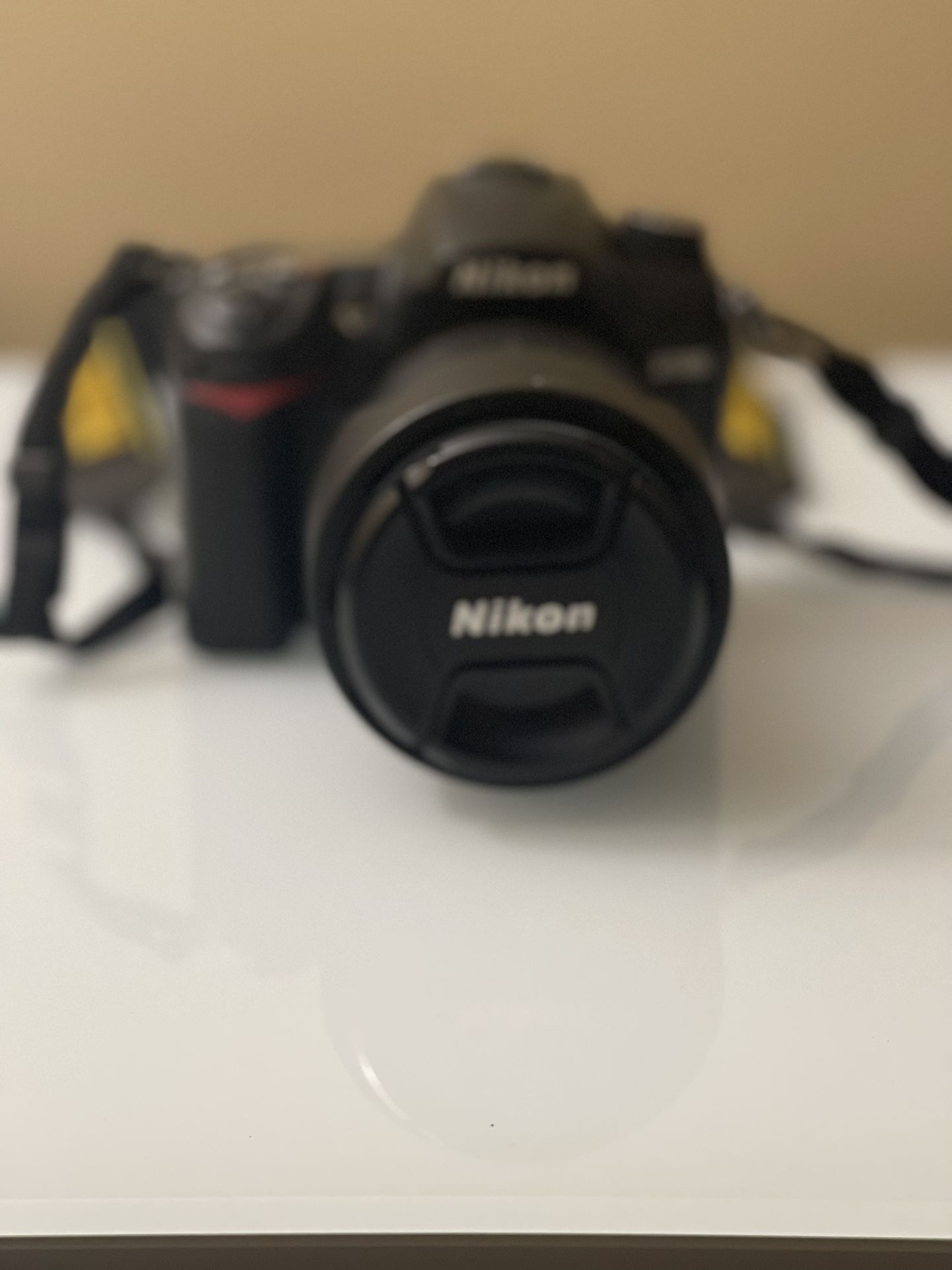 Nikon D7000 DSLR & Nikon 18-105 mm Lens
