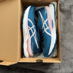 Women’s ASICS 