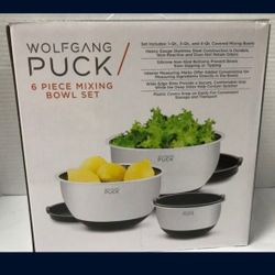 Wolfgang Puck 6 Piece Mixing Bowl Set. Brand New in box. I deliver