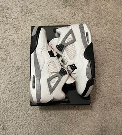 Jordan 4 “White Cement” Size 8.5