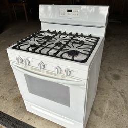 Frigidaire Gas Stove/oven