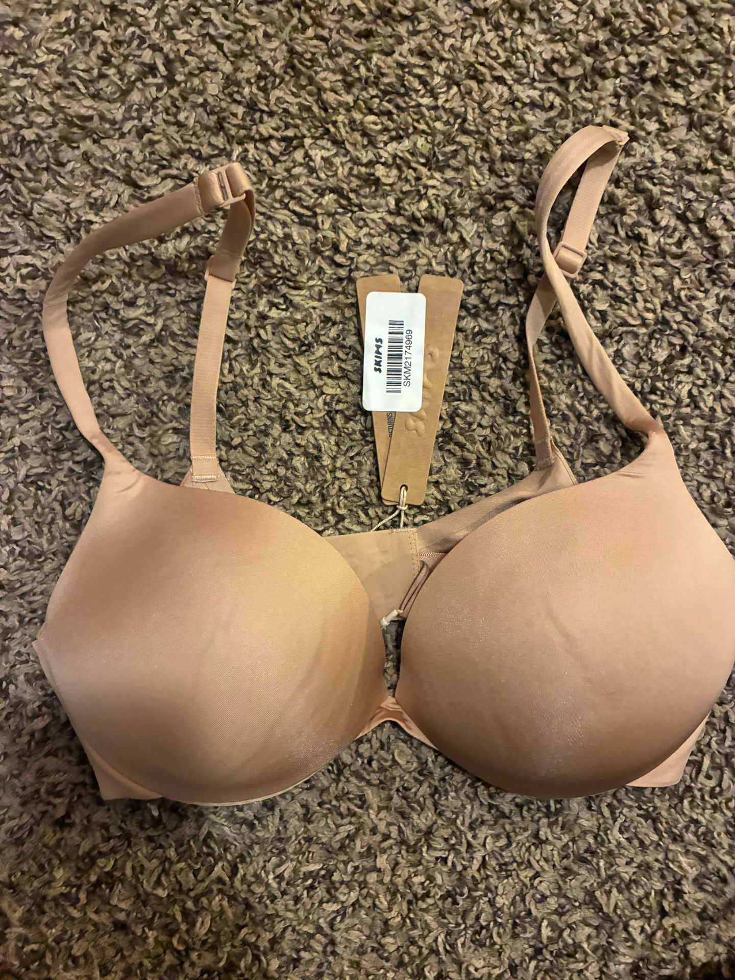 NWT Skims Ultimate Push Up Plunge Bra 32C $60MSRP