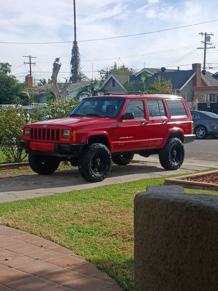 2000 Jeep Cherokee