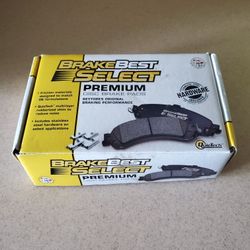 4 Pice Disc Brake Pads  (BrakeBest) Select Premium . New