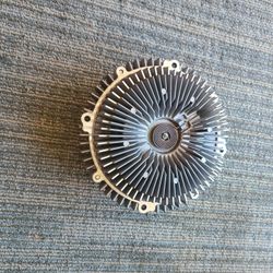 Fan Clouch