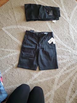 Boys SIZE 25 Volcom Shorts NWT