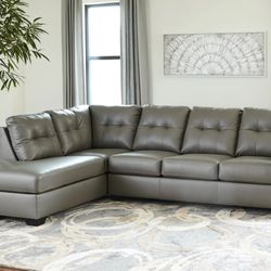 Donlen Gray Sectional 