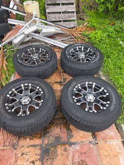 6lug Motorsport wheels 6/135 bolt pattern ford Michellin tires almost new $ 800.