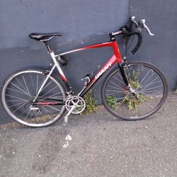 GIANT-DEFY (ROAD BIKE) 