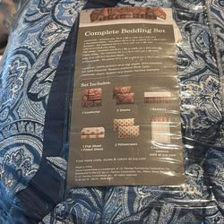 Full complete set Bed comforter comes with two pillow as well