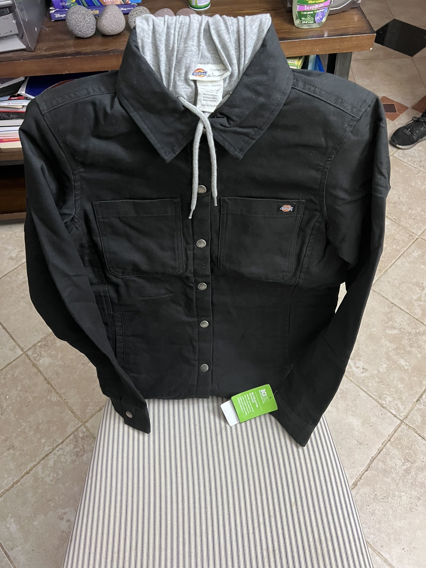 Women’s XS Dickies Light Jacket w/ Hoodie