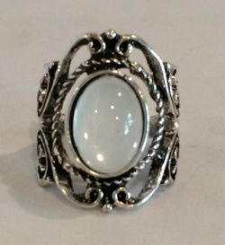 STERLING SILVER MOONSTONE RING SIZE 7