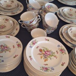 VINTAGE ROYAL SEALY HAND PAINTED CHINA MADE IN JAPAN FLORAL PATTERN 90pc. SET FULL SERVICE FOR 12! FULL COMPLETER SETS WITH PLATTERS GRAVY BOATs