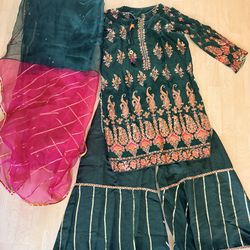 Traditional Indian/ Pakistani women dress