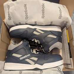 Reebok Brand New  Mens Size 10.5  Shoes