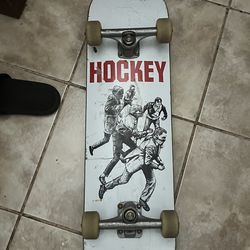 Complete skate board