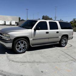 2004 Chevy Suburban 