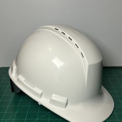 Maximum Safety 4 Point Adjustable Fit White Helmet Suspension Cap Style Hard Hat
