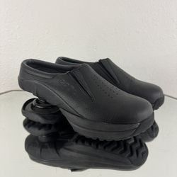 Z-COIL Womens Black Leather Taos Slip On Spring Heel Clog Mule Comfort Shoes