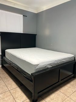 Queen Bed set