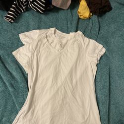 White Champion Loose Tee - Size M - 2 ct