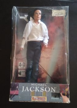 Michael Jackson Singing Doll Figure in Box
