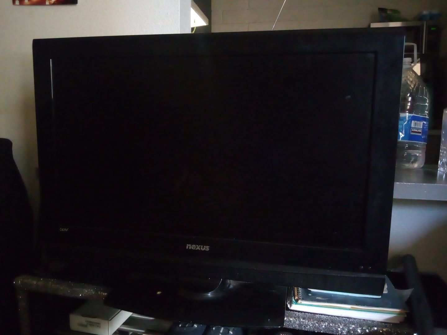Flatscreen TV 