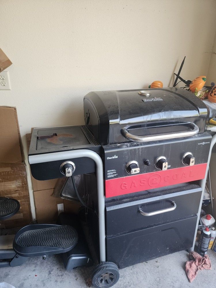 Gas 2 Coal Grill