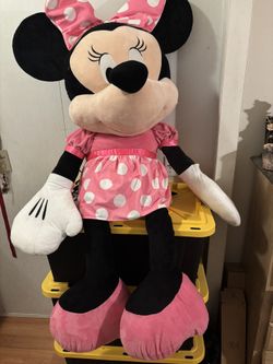 Big Minnie Mouse