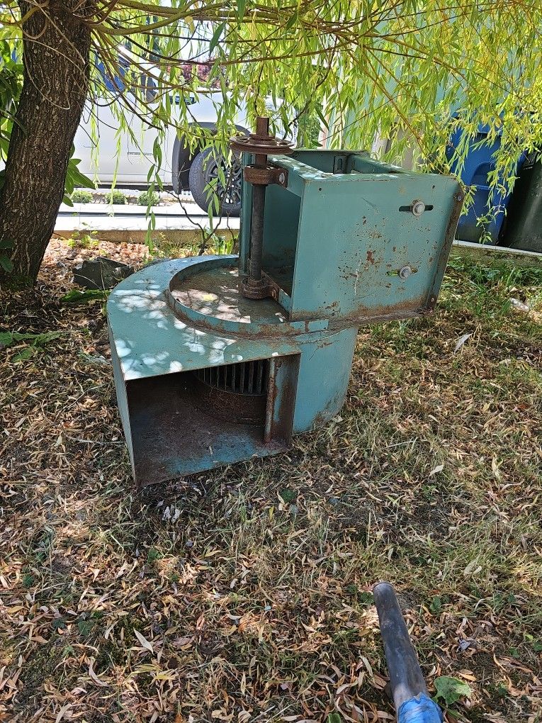 Fan , Blowing, Good Condition