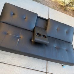 FUTON COUCH