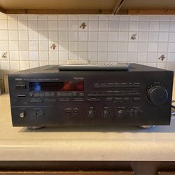 Yamaha Natural Sound Stereo Receiver RX-V870 w/remote