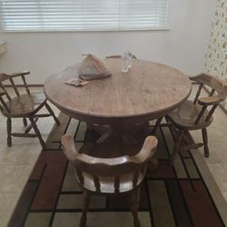 Round Table And Chairs