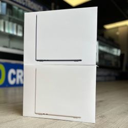 MacBook Air 13” M2, M3, & M4 Models Available (Take It Home In Payments/ llévalo a casa en pagos 