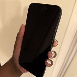 iPhone 16 Plus 128gb (unlocked )