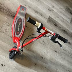 Razor E175 scooter for kids
