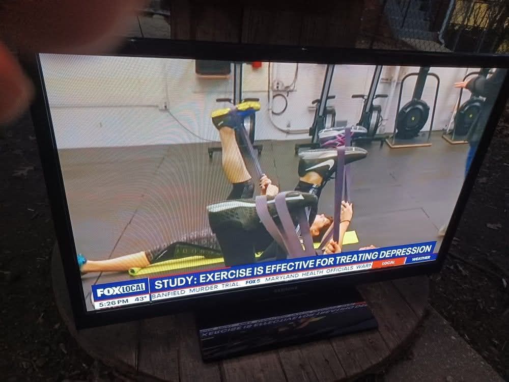 42" SAMSUNG 1080P HDTV WITH ROKU REMOTE CONTROL STREAMING STICK $150 FINAL PRICE READ DESCRIPTION AND SEE ๐ ALL PICTURES